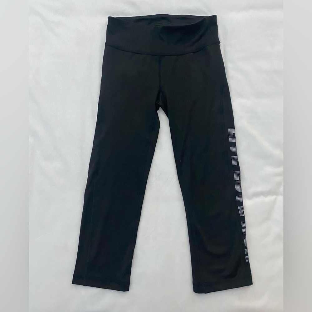 Women’s Live Love Dream Black Capri Pants. Size Small - Picture 1 of 6